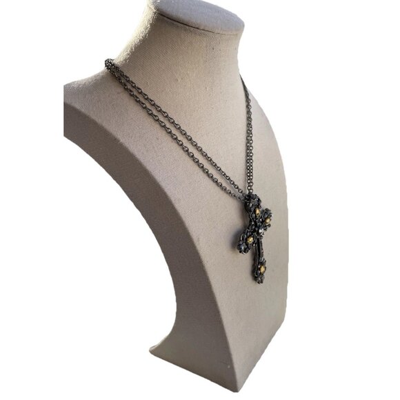 Vintage Silver Cross Necklace Gray Rhinestones Large Pendant Stones Religious - Picture 14 of 14